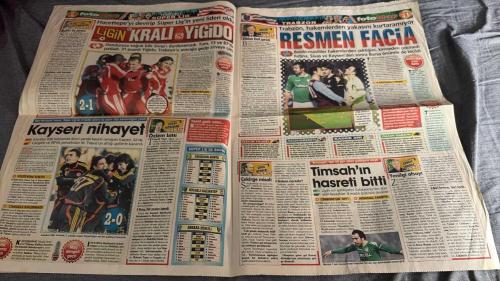 PAS FOTOMAÇ -FUTBOL GAZETESİ -TURKISH NEWSPAPER - DOĞUM GÜNÜ HEDİYESİ  - TAM TAKIM EKSİKSİZ GAZETE -  14 ARALIK -2008 - SÜPER İDDAA EKİ - AKÜLERİN KRALI - LÜTFEN KEMERLERİNİZİ BAĞLAYIN UÇUŞA GEÇTİK - TRABZON DOĞRANIYOR - SİVASSPOR KOLTUĞA OTURDU - FENERBAHÇE MORAL ARIYOR - HAYATA DÖNDÜ - ÇATLAK SESLER - SIRA SİZDE - DÖRT DÖRTLÜK TİCARET - BEŞİKTAŞ ALEX'E TRANSFER TEKLİFİ YAPTI - PANSUMAN - BEŞİKTAŞLI DURUŞU - HOLOSKO'SUZ OLMAZ - KADIKÖY'DE CAN SIKAN KAPIŞMA - LİGİN KRALI YİĞİDO - RESMEN FACİA - KAYSERİ NİHAYET - HASRET BİTTİ - YENİLGİ OFSAYT - HIZINA YETİŞİLEMİYOR - YENİDEN YARATTI - HELGUERA BOMBASI - HER AÇIDAN 10 NUMARA - AÇILIN MİLAN BAROS GELİYOR - BEŞİKTAŞ'I DA YENECEĞİZ - İŞİMİZ BİTER - ALEX SESLERİ - FENERBAHÇE DÜNYA DERBİSİNDE - SİSTEM NEREDE - FIRTINA BİR FORVET LAZIM  HOLOSKO - NOBRE - GÖKHAN EMRECİKSİN - SELÇUK DERELİ - HALİS ÖZ KAHYA - M. KAMİL ABİTOĞLU - SERCAN YILDIRIM - UMUT - GÖKHAN GÜLEÇ - SANDRO - TUNCEL - MUSTAFA DENİZLİ - CİSSE - DELGADO - EKREM DAĞ - SERKAN - FUAT