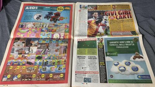 FOTOMAÇ -FUTBOL GAZETESİ -TURKISH NEWSPAPER - DOĞUM GÜNÜ HEDİYESİ  - TAM TAKIM EKSİKSİZ GAZETE -  10 NİSAN -2013  -GALATASARAYIMIZ REAL MADRİD'İ EZDİ GEÇTİ ARENA'NIN ÇİMLERİNE GÖMDÜ - PLAKASINI ALDINIZ MI? - ISTE G.SARAY BU - HELAL ASLANIM - ÇİVİ GİBİ ÇAKTI - ARENA'DA ÜNLÜLER GEÇİDİ - SAĞIR ETTİLER - 3 NİSAN 2001'İN KOPYASI YAŞANDI - SÜLEYMAN ABAY'DAN ÇOK İYİ PERFORMANS - DORTMUND MUCİZESİ 3-2 - TÜRKİYE'NİN GURURU CANER'E TEPKİ GÖSTERENLER UTANDI - LAZIO NAKAVT - AĞZI DA LAF YAPACAK - BARONİ'YE DÜNÜŞ - KARAR BURAYA KADARMIS - AYAKINIZI DENK ALIN - EKSİKLER DAHA İYİ - RONALDO - MOURINHO - EBOUE - SABRİ - SNEIJDER - DROGBA - ARBELOA - FATİH TERİM - BALOTELLI - DESAILLY - KILIÇDAROĞLU - ABDULLAH AVCI - ADNAN ÖZTÜRK - HİKMET KARAMAN - SÜLEYMAN ABAY - EROL ERSOY - LEWANDOWSKI - ELISEU - MARCO REUS - FELIPE SANTANA - CANER - HINCAL ULUÇ - SALİH UÇAN - SEMA ÇETİN - HAKAN ŞÜKÜR - ÜMİT DAVALA - HASAN ŞAŞ - CEVAT GÜLER - AHMET ÇALIK - ZEKI UZUNDURUKAN - EMRE - AZİZ YILDIRIM - AYKUT KOCAMAN -