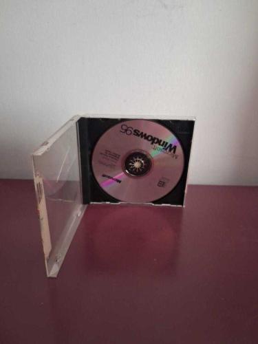 LOT.9 » Pc Microsoft Cd Windows 95 Orijinal - Çiziksiz Hergün Yeni Ürün