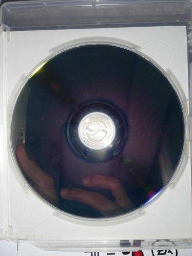 Ps3 oyun Battlefield Bad company 2 Limited Edition. Orijinal. Kitapçık mevcut. Disk 10 üzerinden 9 sorunsuz çalışıyor. Kutuda kapanmasını etkilemeyen kırık ile Cover'ın alt kısmında hafif yıpranma var