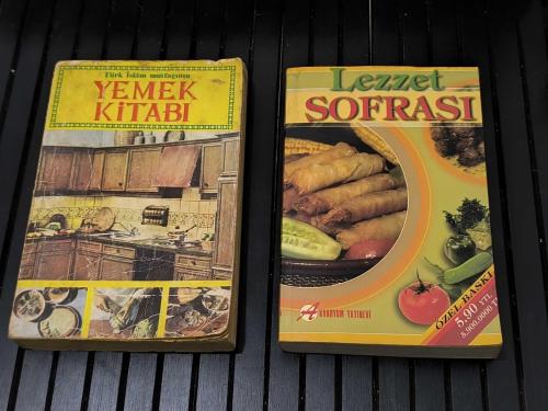 Türk İslam Mutfağının Yemek Kitabı - Lezzet Sofrası | Yemek Tarifleri ve Türk Mutfağı Lotu | 2 Kitap