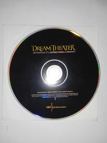 CD dream theater metropolis part 2 scenes from a memory . Orijinal. Kartoneti yok. Dinlemeyi etkilemeyen çizikler var. Sorunsuz çalışıyor.