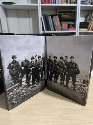 Band of Brothers – Özel Koleksiyon Seti (Tom Hanks & Steven Spielberg Sunar)