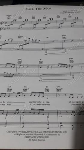 FALLING INTO YOU (NOTA) - PIANO, VOCAL, CHORDS