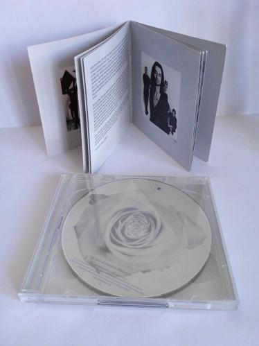 Cd + Dvd the best of depeche mode vol 1. Orijinal. Avrupa baskı. 2 Disk. Diskler 10 üzerinden 9 ve 9.9 sorunsuz çalışıyor. koleksiyonluk