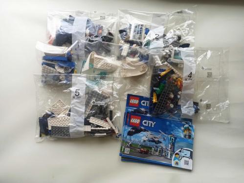 LEGO City Gökyüzü Polisi Hava Üssü 60210 - 2019