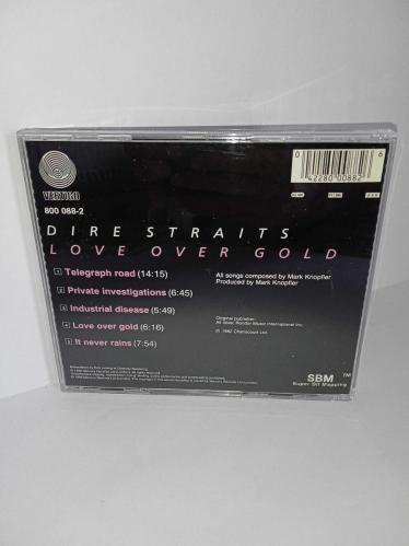 CD Dire Straits love over gold Remastered. 1996 baskı Orijinal. Dinlemeyi etkilemeyen çizikler var, sorunsuz çalışıyor. Kartoneti tertemiz Koleksiyonluk