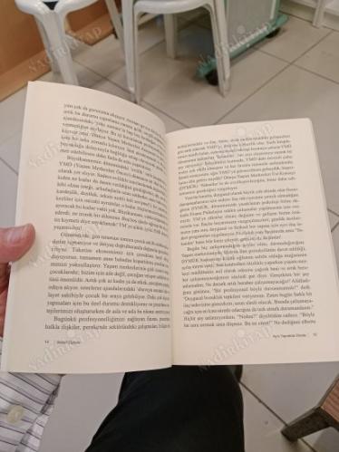 Aynı Yaprakta Olmak (Öyküler)