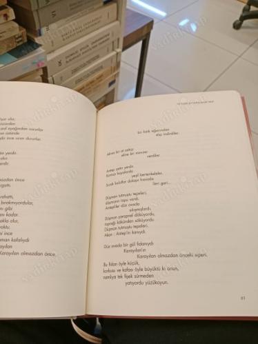 NE GÜZEL ŞEY HATIRLAMAK SENİ-Genco Erkal'ın Sesinden Nazım Hikmet Şiirleri (Ciltli + 4 CD)