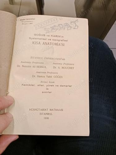 GÖĞÜS ve KARIN'ın Systematisel ve topografisel KISA ANATOMİA'SI * Birinci Kısım Kemikler,etler,yürek ve damarlar