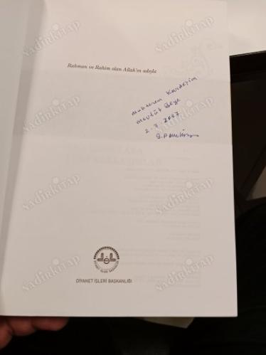 İslam'a Giriş - Ana Konulara Yeni Yaklaşımlar ( Selahattin Parladır'dan İmzalı İthaflı )