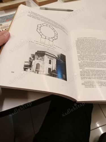 Osmanlı Hanedan Türbeleri