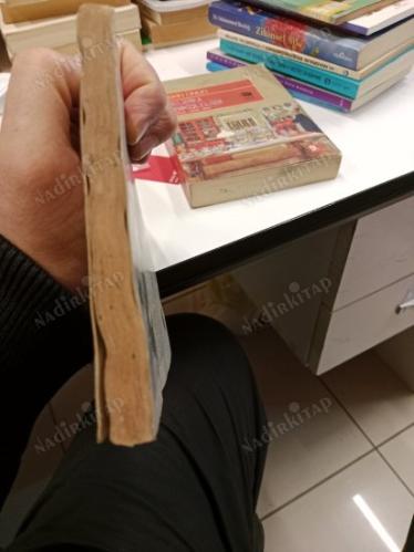 ÖLÜ KELEBEKLERİN DANSI