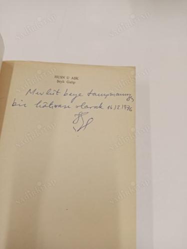 Hüsnü Aşk ( Hazırlıyandan İmzalı İthaflı ) 1. Baskı