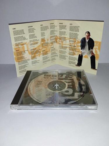 CD Serdar Ortaç Aşk için / ilk albümü. Orijinal 1994 DESTAN ALMAN baskı sarı bandrollü dönem albüm. Disk 10 üzerinden 9.5 temiz sorunsuz çalışıyor. Kartonet tertemiz koleksiyonluk   Değmez, Hadi Git, Deliriyorum, Sevişen Dalgalar, Zakkum, Aşkın Kitabı, Özledim Aşkını, Affedemem, Karabiberim, İçmeli, Aşk İçin, Taşıma Su (Tashımashu).
