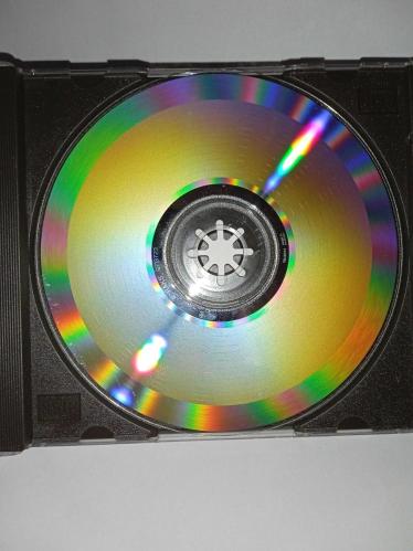 CD Serdar Ortaç Aşk için / ilk albümü. Orijinal 1994 DESTAN ALMAN baskı sarı bandrollü dönem albüm. Disk 10 üzerinden 9.5 temiz sorunsuz çalışıyor. Kartonet tertemiz koleksiyonluk   Değmez, Hadi Git, Deliriyorum, Sevişen Dalgalar, Zakkum, Aşkın Kitabı, Özledim Aşkını, Affedemem, Karabiberim, İçmeli, Aşk İçin, Taşıma Su (Tashımashu).