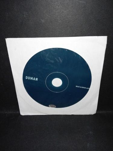 CD Duman belki alışman lazım albümü. Orijinal. Kartoneti yok. Dinlemeyi etkilemeyen çizikler var. Sorunsuz çalışıyor.