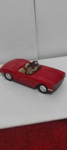 1960 Chevrolet corvette 1/32  koleksiyonluk