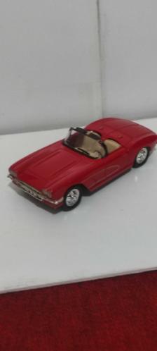 1960 Chevrolet corvette 1/32  koleksiyonluk