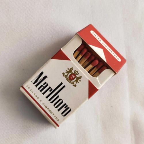 MARLBORO SİGARA PAKETİ GÖRÜNÜMLÜ - Koleksiyonluk Kibrit Kutusu