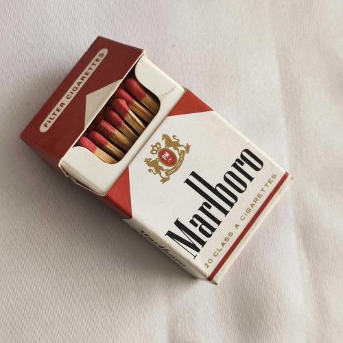 MARLBORO SİGARA PAKETİ GÖRÜNÜMLÜ - Koleksiyonluk Kibrit Kutusu