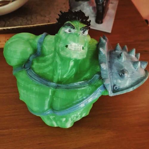 Planet Hulk Büstü