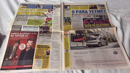 FOTOMAÇ -FUTBOL GAZETESİ -TURKISH NEWSPAPER - DOĞUM GÜNÜ HEDİYESİ  - TAM TAKIM EKSİKSİZ GAZETE -27 ARALIK - 2013 - FENERBAHÇE YENİDEN YARGILANMA İSTİYOR - YENİDEN YARGILANMA BİZİM HAKKIMIZ - MAZERETİM VAR YENİLİRİM - ŞAMPİYON FENERBAHÇE - KARABÜK FENERBAHÇE DEFANSININ SAĞ KORİDOR YAPTI - YENİLGİ ZEMİNE BAĞLANAMAZ - F.BAHÇE KİMSEDEN ÇEKMEDİ KARABÜK'TEN ÇEKTİĞİ KADAR - DÜĞÜN PARASI ÇIKTI - KABUS GİBİ ÇÖKTÜ - KREDİMİZİ KULLANDIK - BİZDEN GÜNAH GİTTİ - TARAFTARLARI TUTAMIYORUZ - KASIMPAŞA BU EZİKLİKLE YAŞAMAZ - NAZAR DEĞDİ - RÜYA DÖNÜŞ - KUPAYI İSTİYORUZ - CANIMIZI FENA YAKTILAR - BÜYÜK ZİRVE - İSTANBUL'UN HAKİMİ - MANCINI KADROYU DEĞİŞTİRDİ - SNEIJDER AYAKTA ALKIŞLANDI - DOKUZ CANLI BURAK YILMAZ - BU ADAM UZAYLI - İNANCIMIZI KAYBETMEDİK - ZEMİN GEÇER -ORHUN GENCER - KEVIN KAMPL - MICHAEL RUHNAU - TARIK ÇAMDAL - BEKİR SITKI SARAÇ - MEHMET EKİCİ - DIEGO RIBAS - FERNANDES - SLAVEN BİLİC - ÜNAL AYSAL - BERBATOV - ROBERTO MANCINI - OSCAR CARDOZO - İBRAHİM HACIOSMANOĞLU - KEMAL ULUSU -