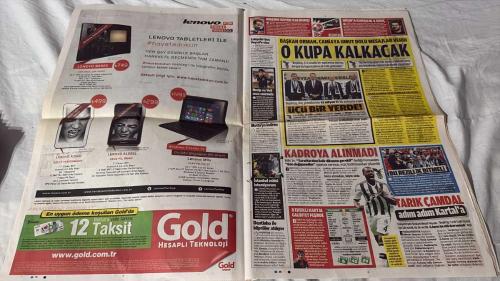 FOTOMAÇ -FUTBOL GAZETESİ -TURKISH NEWSPAPER - DOĞUM GÜNÜ HEDİYESİ  - TAM TAKIM EKSİKSİZ GAZETE -27 ARALIK - 2013 - FENERBAHÇE YENİDEN YARGILANMA İSTİYOR - YENİDEN YARGILANMA BİZİM HAKKIMIZ - MAZERETİM VAR YENİLİRİM - ŞAMPİYON FENERBAHÇE - KARABÜK FENERBAHÇE DEFANSININ SAĞ KORİDOR YAPTI - YENİLGİ ZEMİNE BAĞLANAMAZ - F.BAHÇE KİMSEDEN ÇEKMEDİ KARABÜK'TEN ÇEKTİĞİ KADAR - DÜĞÜN PARASI ÇIKTI - KABUS GİBİ ÇÖKTÜ - KREDİMİZİ KULLANDIK - BİZDEN GÜNAH GİTTİ - TARAFTARLARI TUTAMIYORUZ - KASIMPAŞA BU EZİKLİKLE YAŞAMAZ - NAZAR DEĞDİ - RÜYA DÖNÜŞ - KUPAYI İSTİYORUZ - CANIMIZI FENA YAKTILAR - BÜYÜK ZİRVE - İSTANBUL'UN HAKİMİ - MANCINI KADROYU DEĞİŞTİRDİ - SNEIJDER AYAKTA ALKIŞLANDI - DOKUZ CANLI BURAK YILMAZ - BU ADAM UZAYLI - İNANCIMIZI KAYBETMEDİK - ZEMİN GEÇER -ORHUN GENCER - KEVIN KAMPL - MICHAEL RUHNAU - TARIK ÇAMDAL - BEKİR SITKI SARAÇ - MEHMET EKİCİ - DIEGO RIBAS - FERNANDES - SLAVEN BİLİC - ÜNAL AYSAL - BERBATOV - ROBERTO MANCINI - OSCAR CARDOZO - İBRAHİM HACIOSMANOĞLU - KEMAL ULUSU -