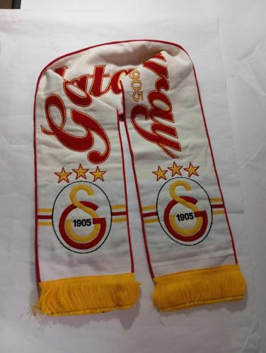 Galatasaray GS atkı. Resimlerdeki haliyle koleksiyon dekorluk kullanimlik
