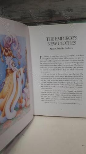 THE WALKER BOOK OF FAİRY TALES ADAPTED