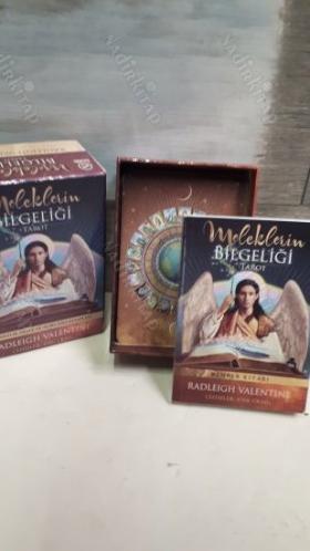 Meleklerin Bilgeliği Tarot - 78 Kartlık Deste ve Açıklama Kitapçığı