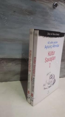 40 Yıllık Yazılar - Kültür Savaşları Takım İMZALI