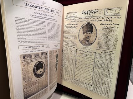 Türk Basınında Atatürk - Ekleriyle Beraber 451 NUMARALI