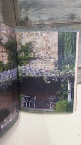 A House Party in Tuscany: Recipes, Stories and Art From Arniano