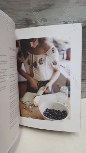 The Kinfolk Table: Recipes For Small Gatherings