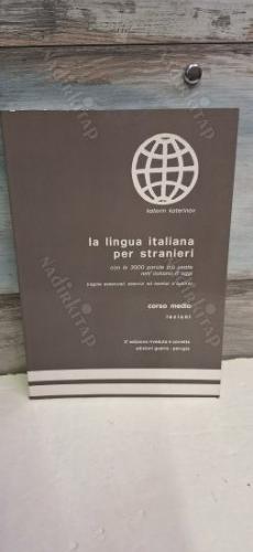 La lingua italiana per stranieri (corso medio) (esercizi e test & lezioni) 2 KİTAP