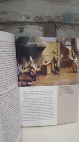 İstanbul'un Lezzet Tarihi - Geçmişten Günümüze Sofra Sohbetleri ve Evimizin Yemekleri