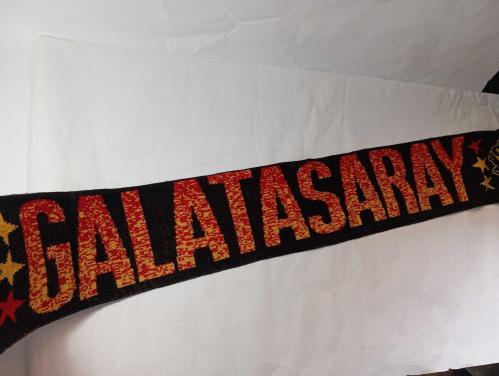 Ali Sami yen gosrelli Galatasaray GS atkı. Resimlerdeki haliyle koleksiyon dekorluk kullanimlik