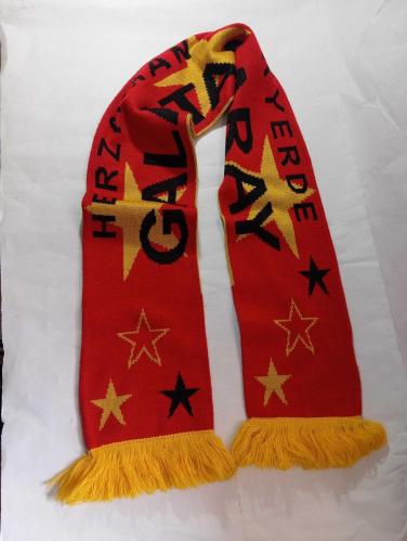 Galatasaray GS atkı. Resimlerdeki haliyle koleksiyon dekorluk kullanimlik