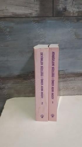 Atasözleri ve Deyimler Sözlüğü (2 Cilt Takım)