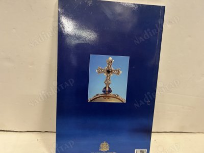 The Crown Jewels. Official Guidebook