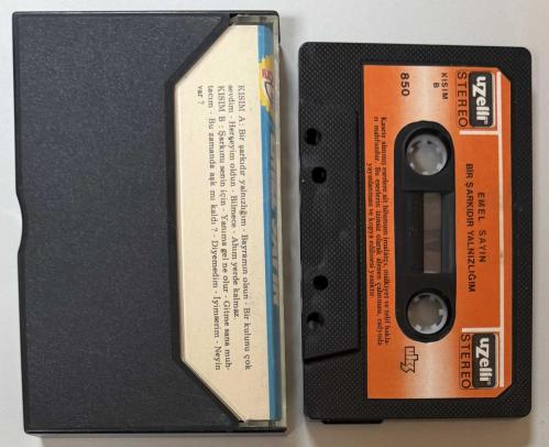 Emel Sayın Bir Şarkıdır Yalnızlığım Kaset (Uzelli 850 Alman Baskı)