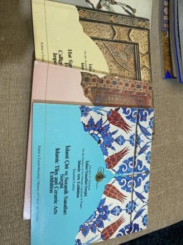 HİCRETİN 15. YÜZYILINDA İSLAM SANATLARI SERGİSİ - ISLAMIC ARTS EXHIBITION 7 KİTAP TAKIM