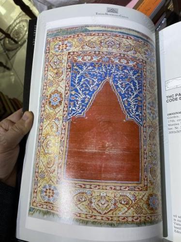 TURKISH HANDWOVEN CARPETS - CATALOG (5 CİLT TAKIM)