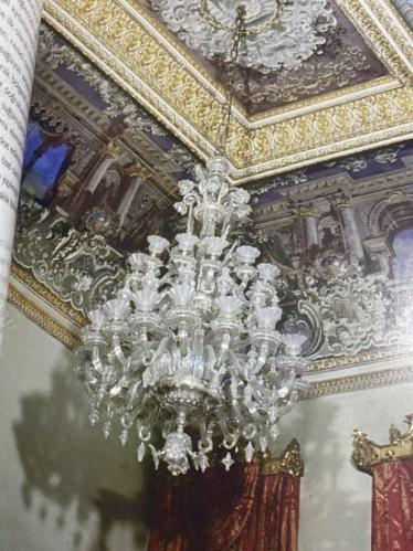 Dolmabahçe Sarayı'nda Avrupa ışıkları = European lights in the Dolmabahçe Palace