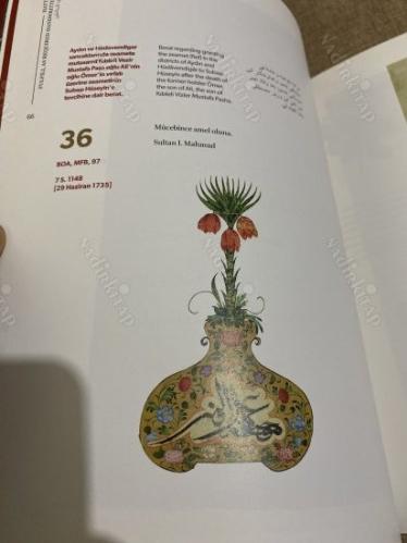 MUCEBİNCE AMEL OLUNA HATT-I HÜMAYUNLAR / FULFILL AS REQUIRED HANDWRITTINGS OF SULTANS / SERGİ KATALOĞU- EXHIBITION CATALOG