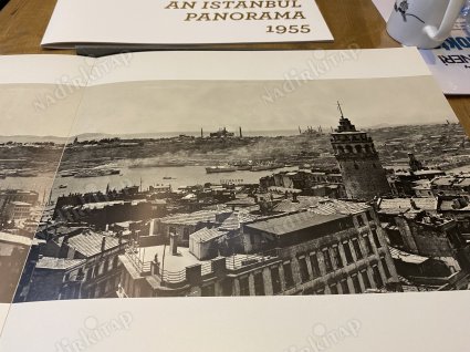 Bir İstanbul Panoraması 1955 / An Istanbul Panorama 1955 (Gri)