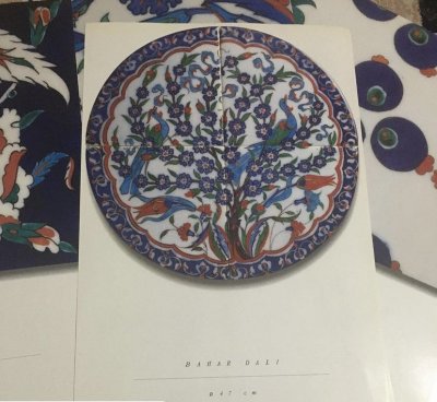 İznik Tiles 23x47 cm 7 adet önlü arkalı 23x47 cm 15, sf büyük boy 23x47 cm kitapçık Çok güzel bir eser