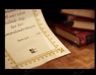 Minyatür Kitaplar serisi (Türk Edebiyatı Koleksiyon seti 10 kitap ahşap kutulu) sadece 100 adet basılmış !!