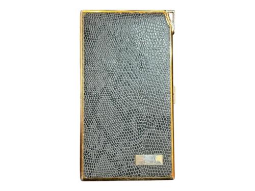 colibri tabakalı çakmak pirinç üzeri yılan derisi kaplamalı çalışır durumda 14 cm 8 cm ölçülerinde